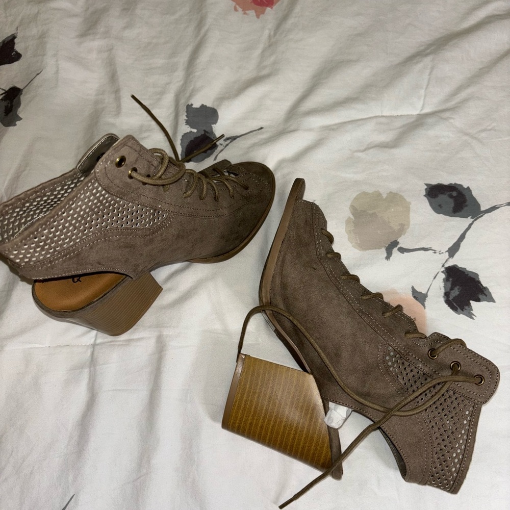 Taupe-Suede Qupid Heels